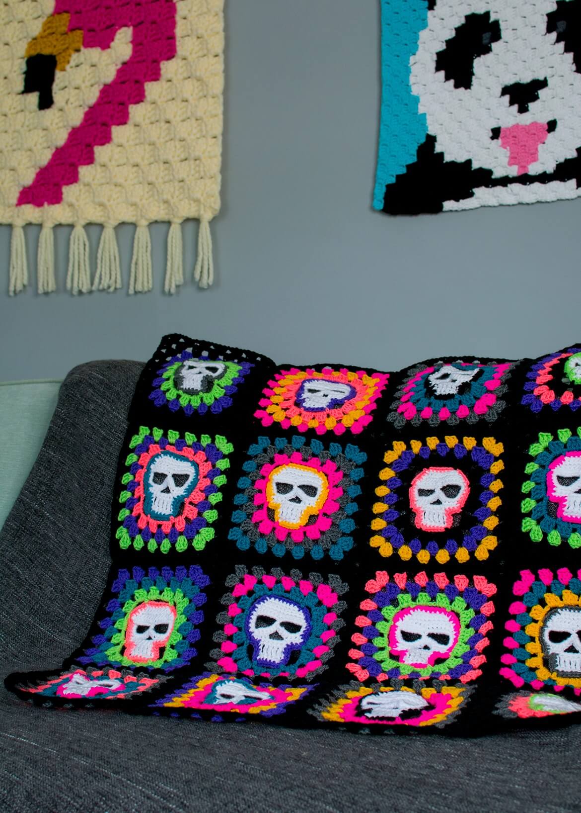 20-halloween-crochet-skull-ideas-free-patterns-for