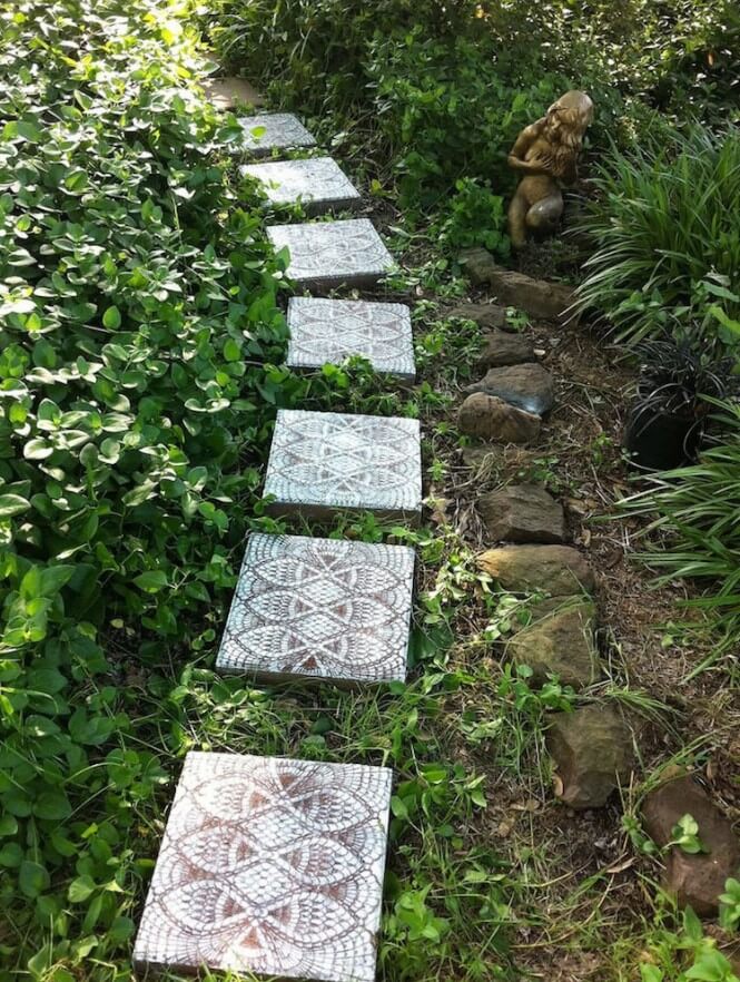 20 Best Stone Walkway Ideas  That Will Beautify Your Yard