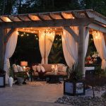 Setting up an Outdoor Seating Area for the Winter Holidays